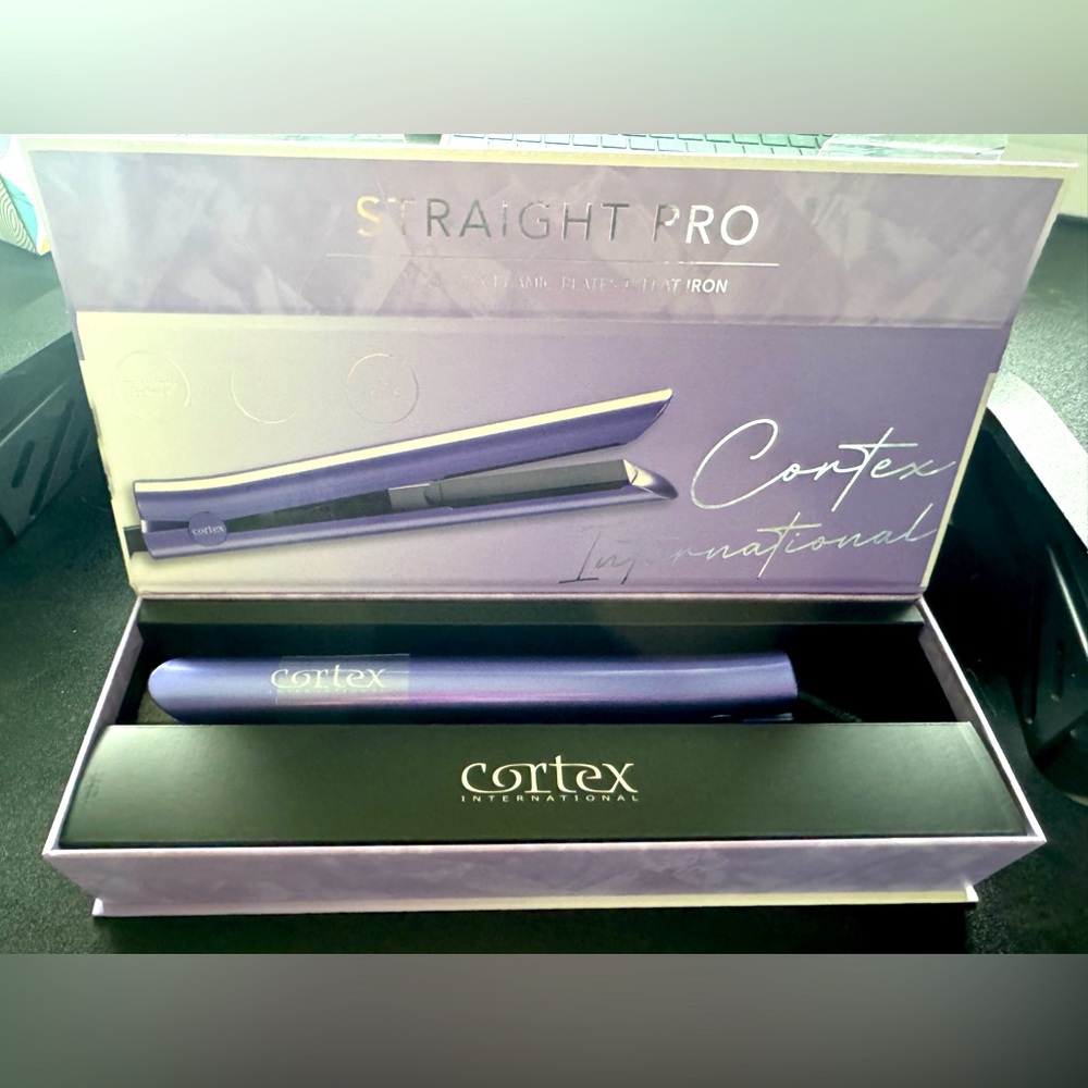 Cortex International Straight Pro 1” Flat Iron